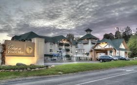 The Lodge at Five Oaks Pigeon Forge Tn